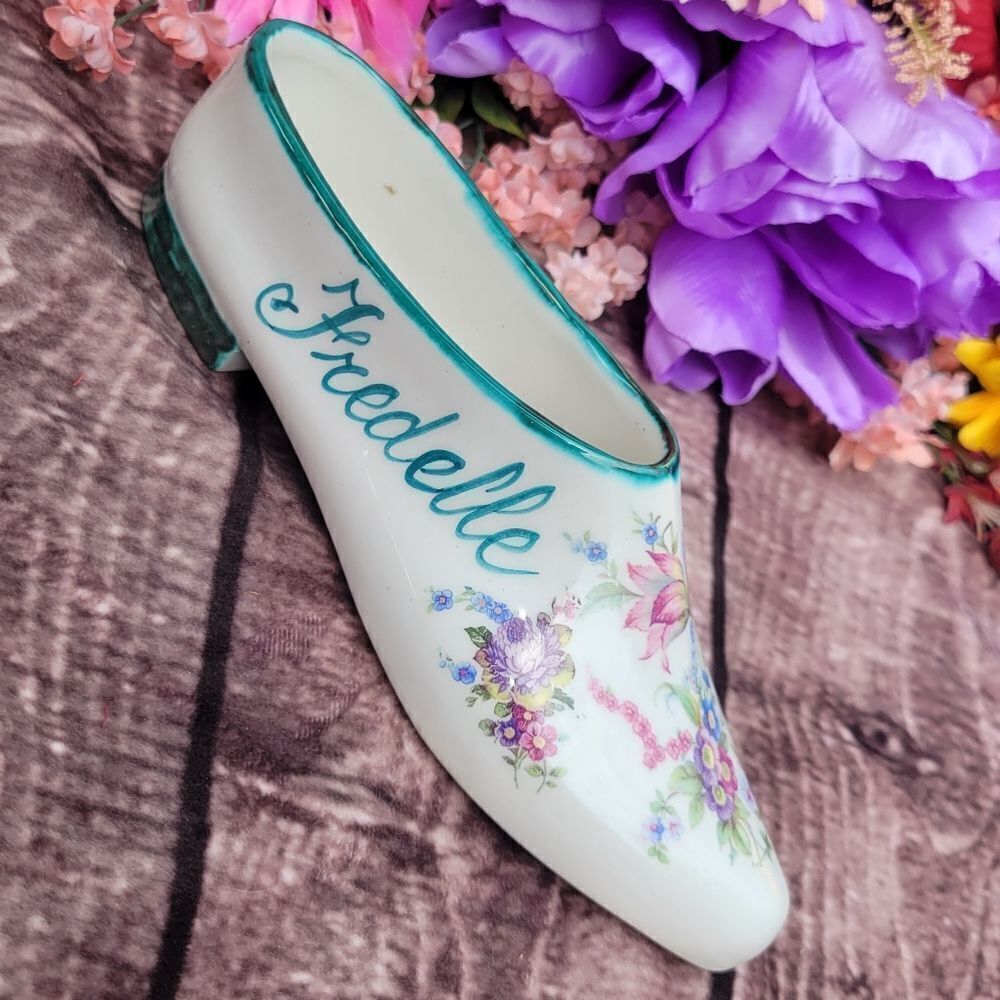 Italian Porcelain Shoe - Picture 2 of 10